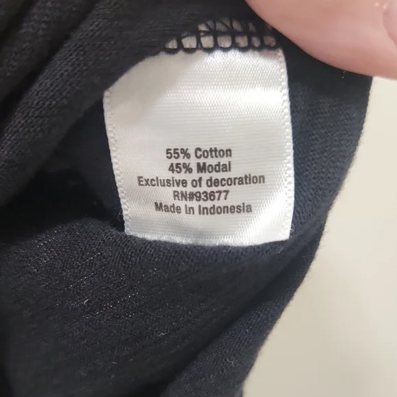 a.n.a Black Short Sleeve Tee with Studded Shoulder Accents Large - Picture 3 of 6